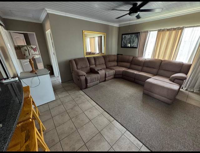 3 BEDROOM TOWNHOUSE FOR SALE IN BIRCHLEIGH